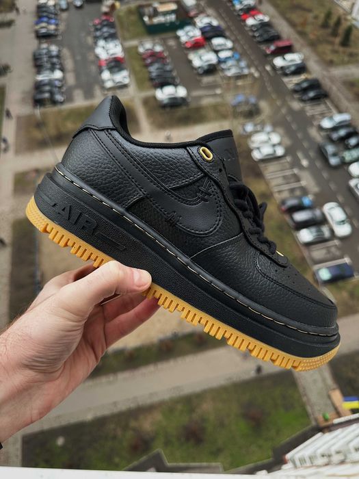 Мужские кроссовки Nike Air Force 1 Luxe "Black Gum" F1. 40-45
