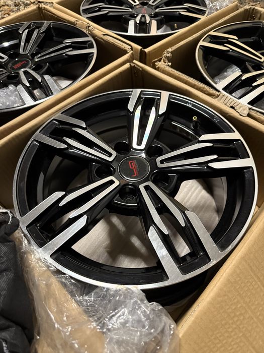 Продам новые диски на 16