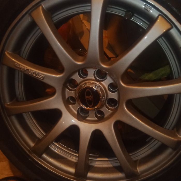 Продам колеса R15