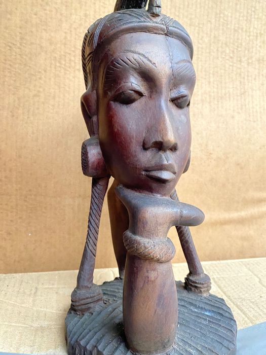 Figuras africanas decorativas
