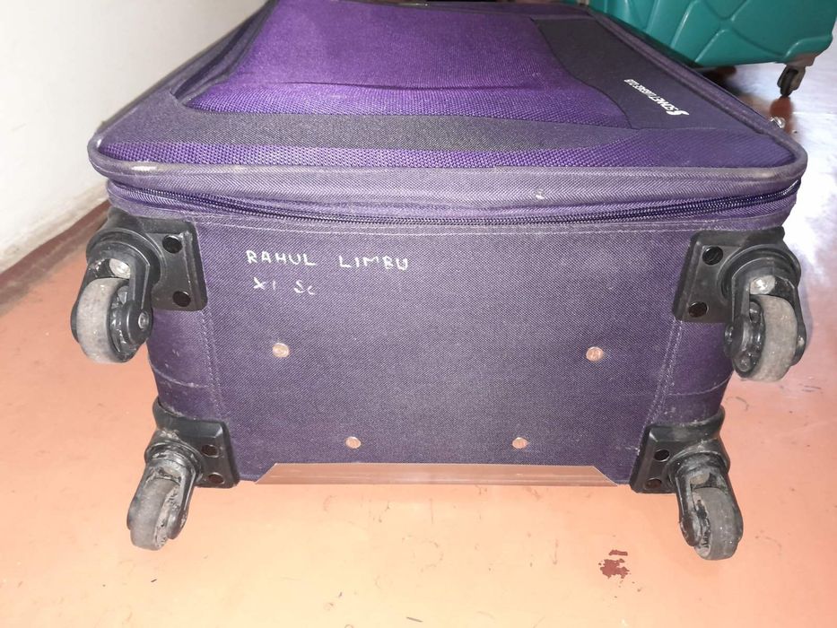 Продам чемоданы от 400грн.