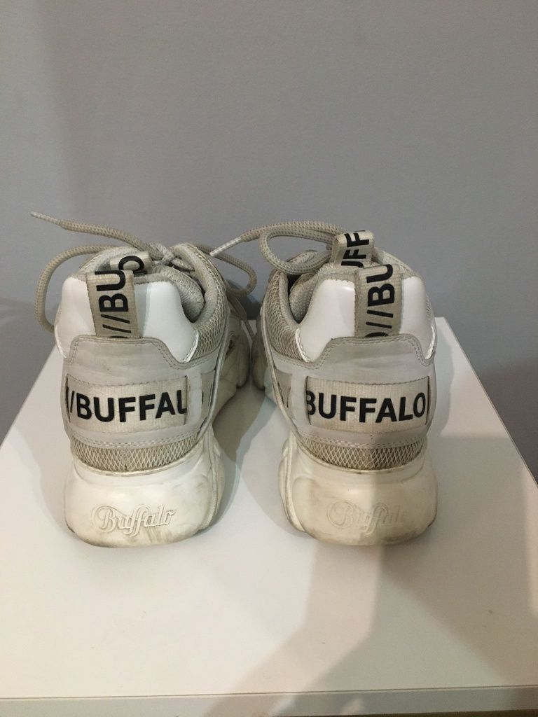 Sneakersy damskie na grubej platformie Buffalo Vegan Chai rozm.38