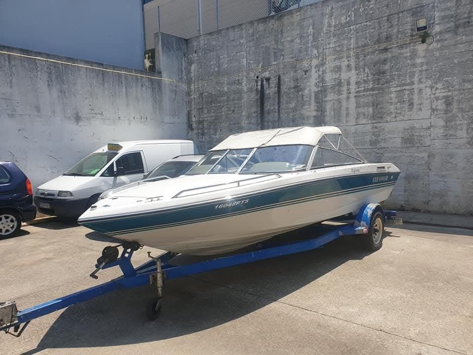 Barco 5.65m FOUR WINNS 4.3i V6 175Cv