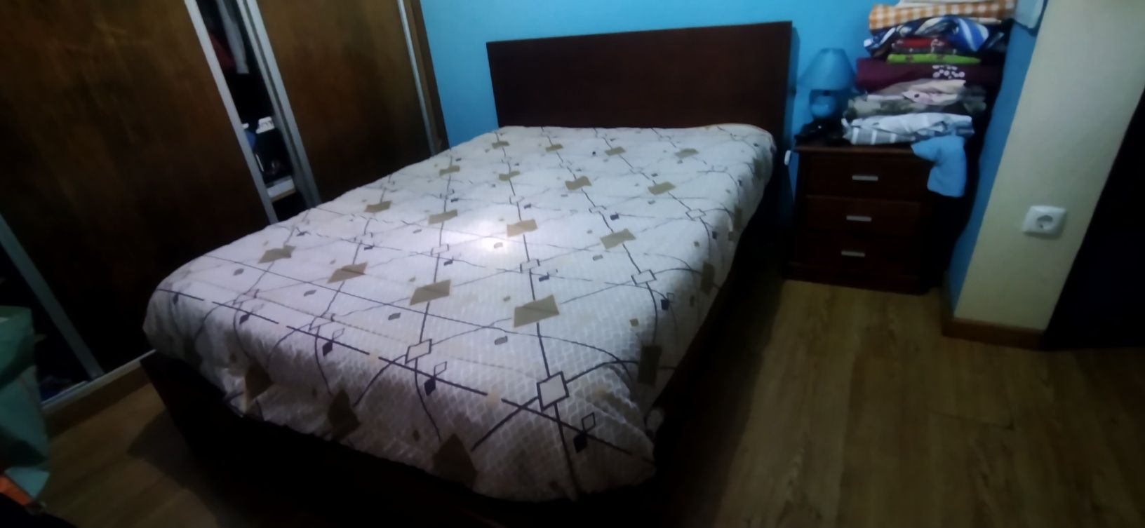 Cama de Casal com colchão