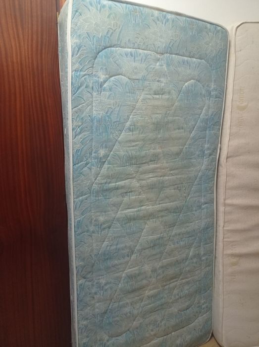 Colchões de cama de solteiro