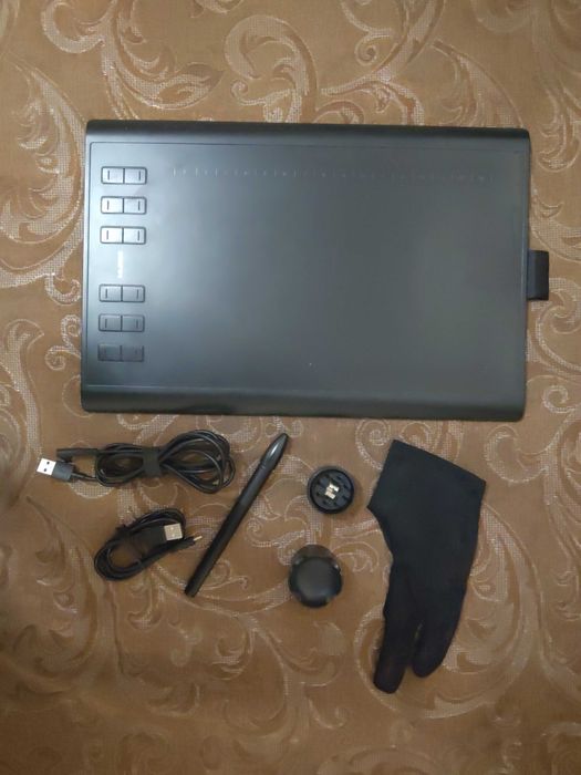 Графічний планшет Huion New 1060plus (8192 рівні натиску)