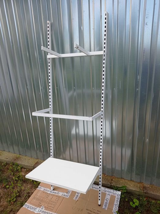 Meble sklepowe do second handu lub outletu