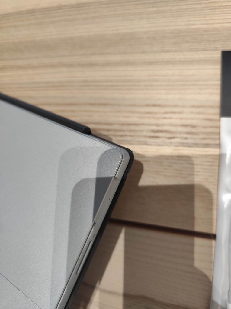 Microsoft Surface 4 Pro i5 , 8gb, 250gb com oferta de adaptador