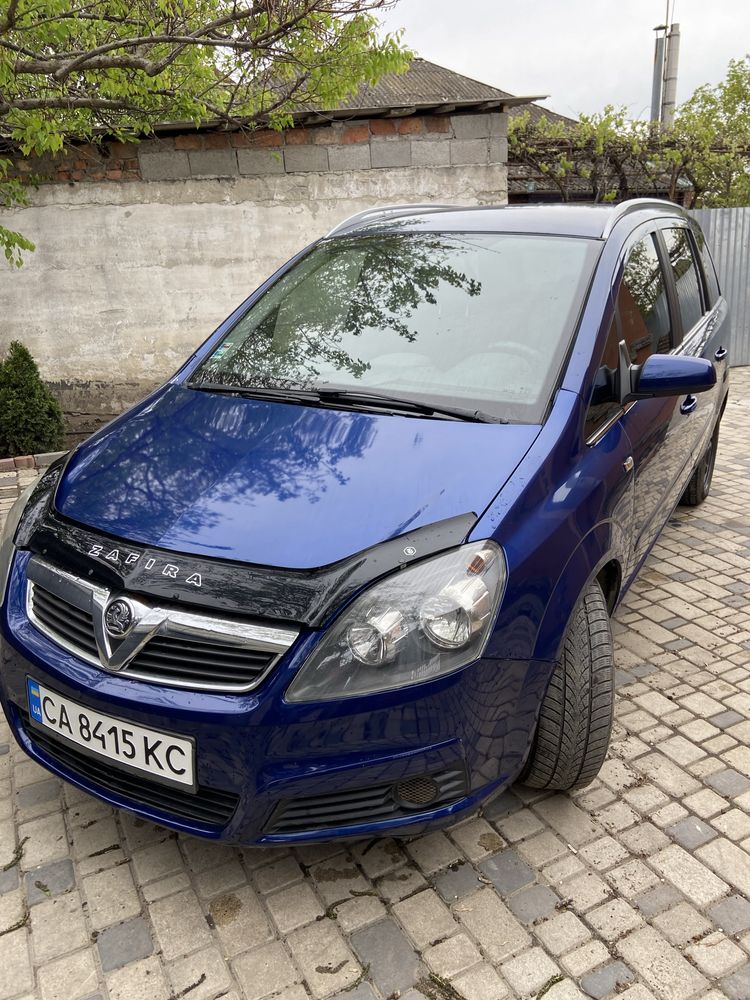 Продам Opel Zafira B