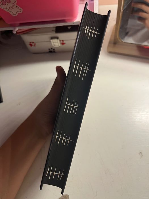 книга чорний телефон