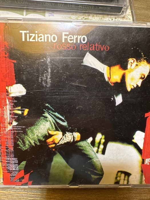 Cd Tiziano Ferro rosso relativo