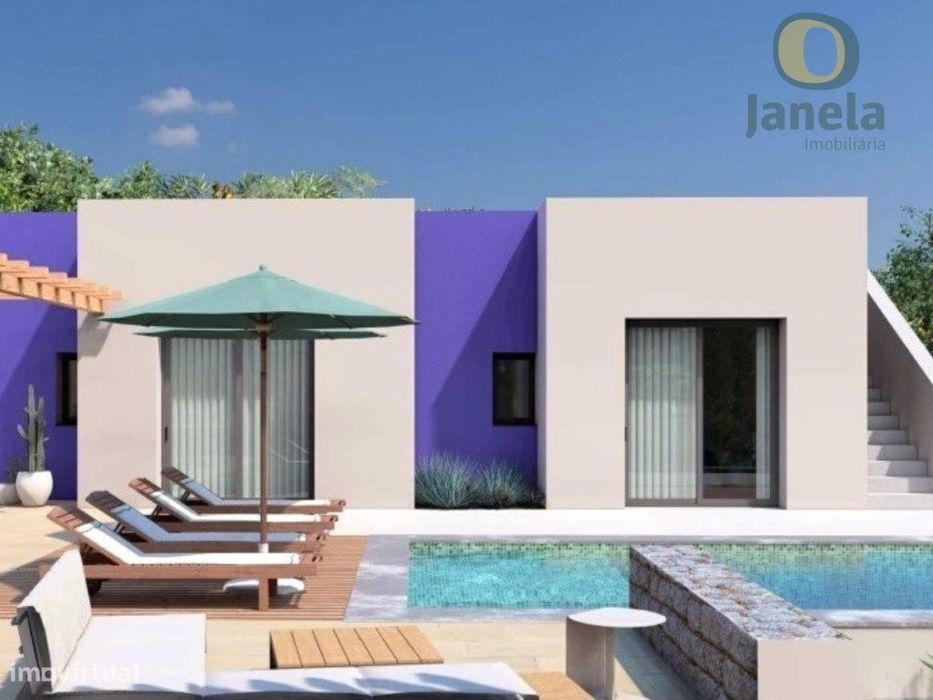 Casa Moderna, com Piscina, Garagem, Jardim e Vista Mar, num lote co...