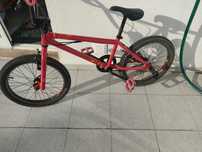 Bicicleta  B M X