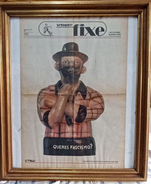 Quadro emoldurado do Jornal Sempre Fixe