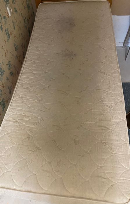 Матрац безпружинний Velam