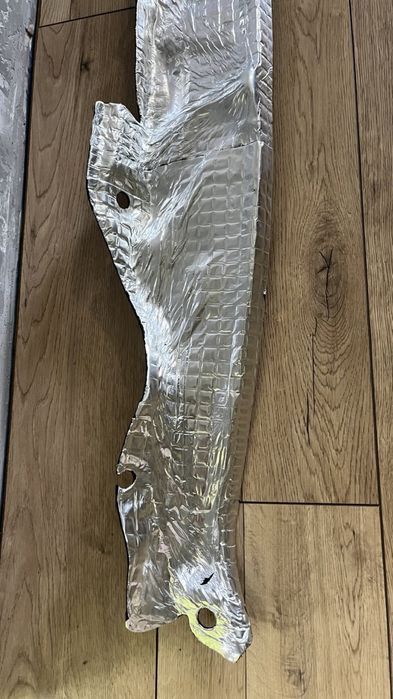 Жабо Рено Меган 2 Накладка під лобове скло Renault megan 2