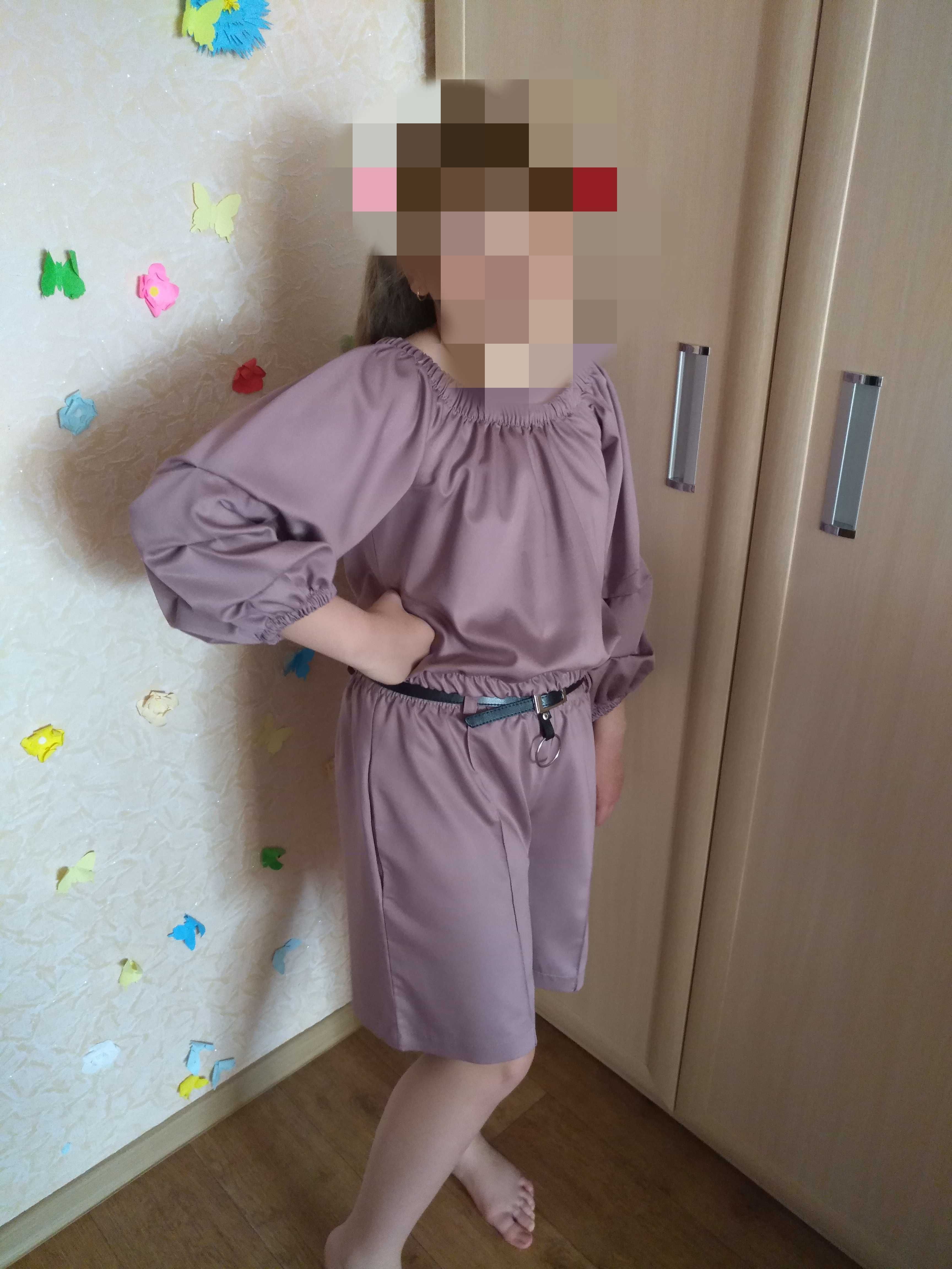 Продам костюм для девочьки