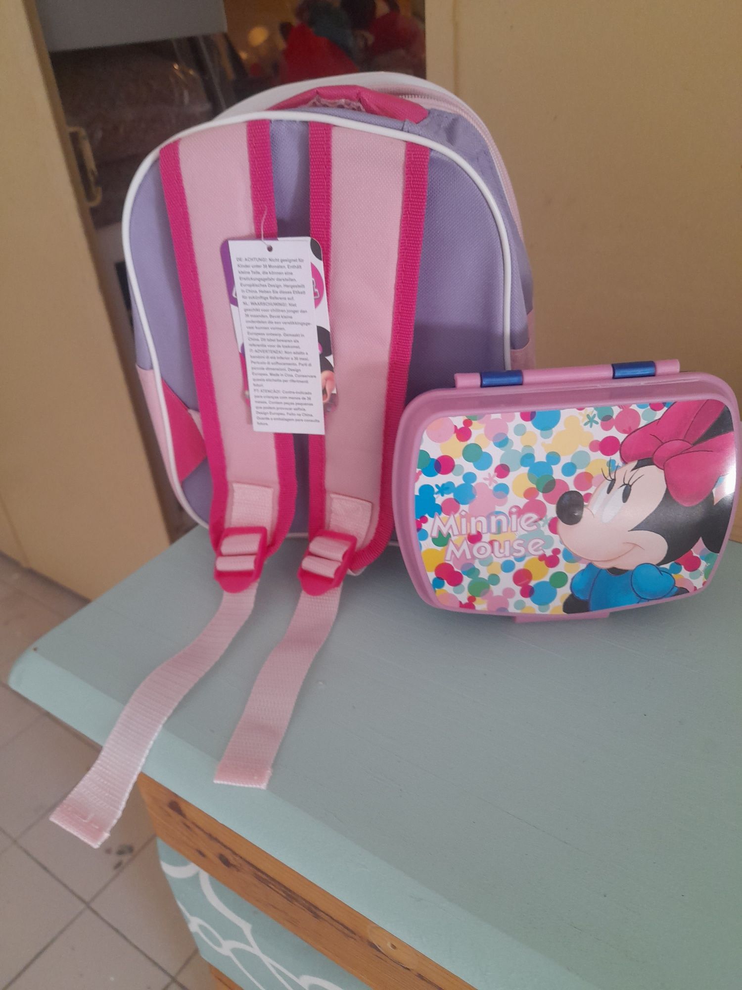 Mochila mais lancheira da minnie novo.