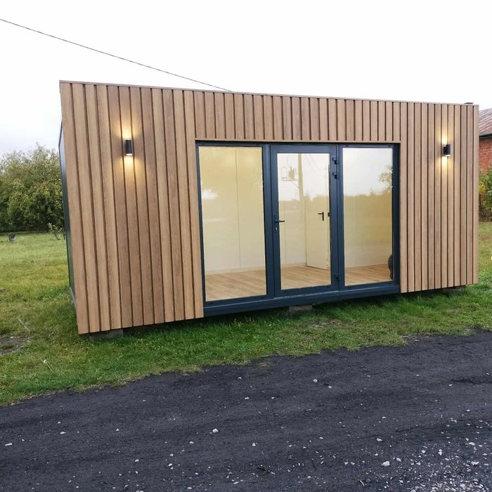 Pawilon handlowy biurowy WC 6x3 domek kontener