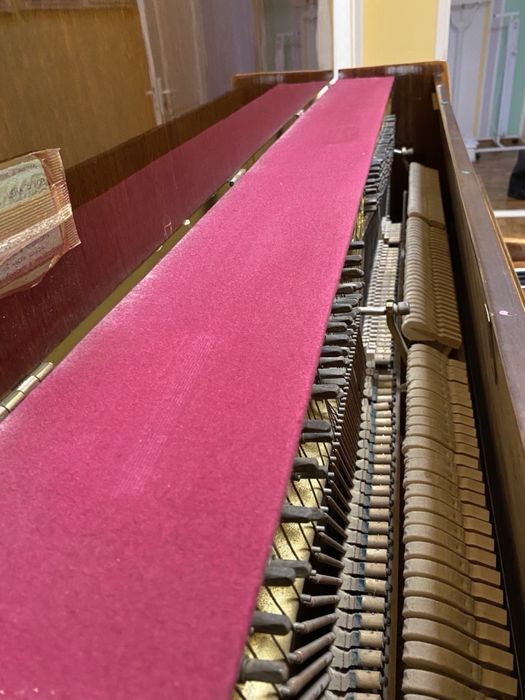 Продам піаніно Україна