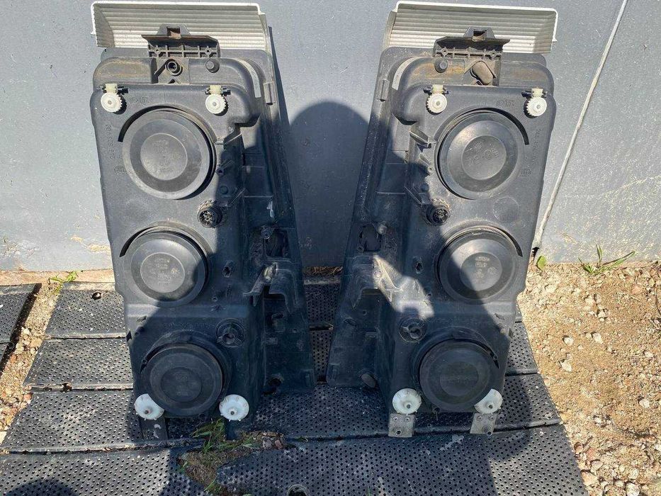 Фари Renault Magnum оригінал Hella