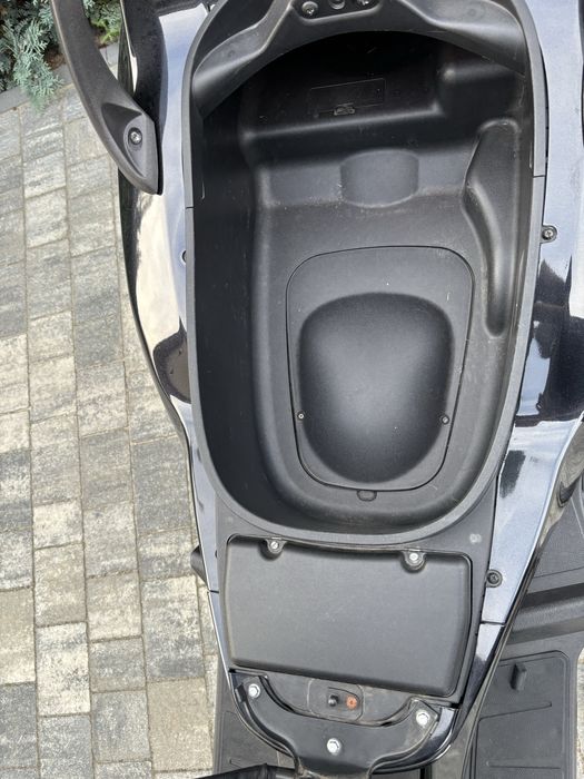 Skuter Piaggio X 8 250