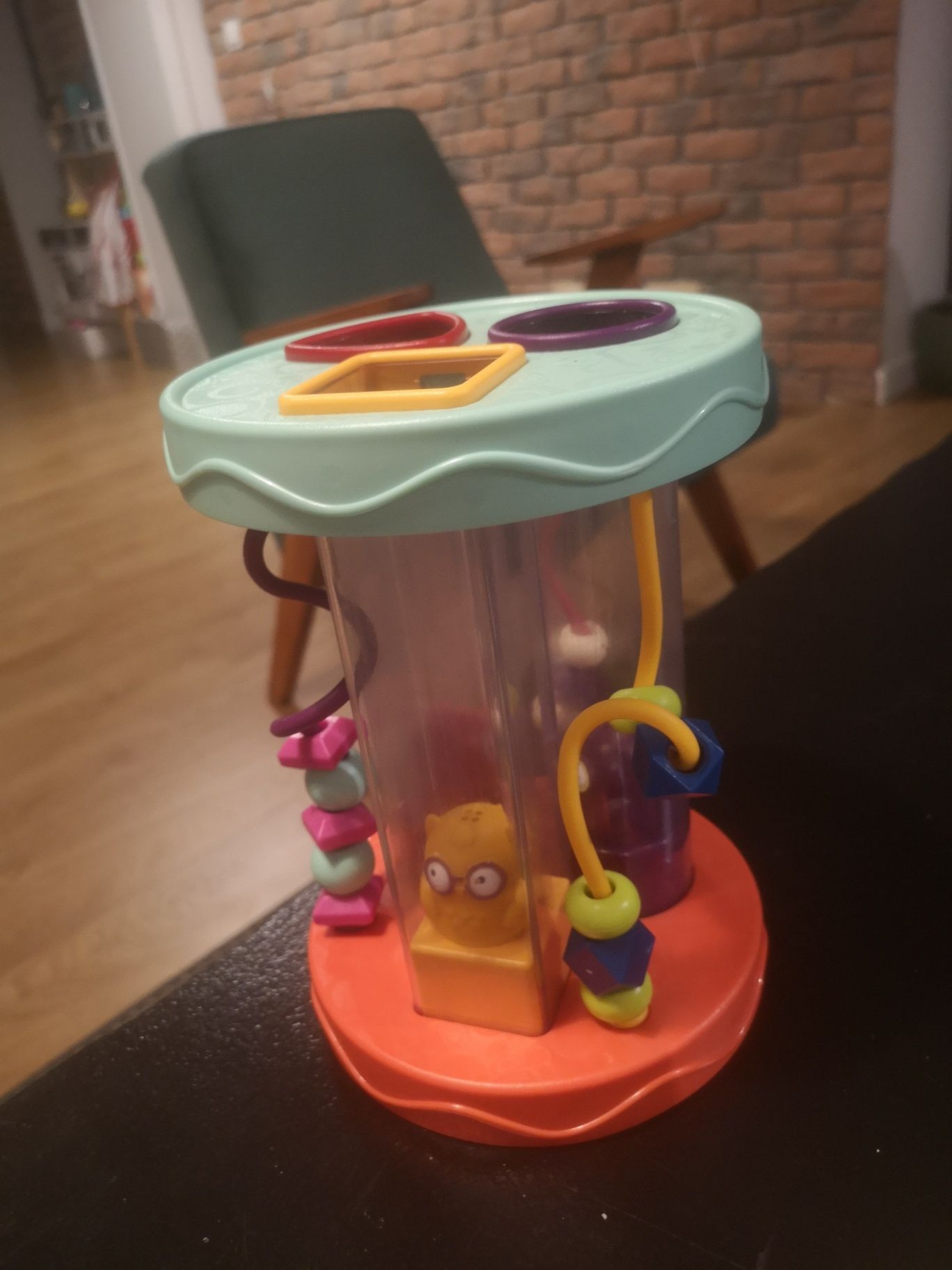 Sorter kształtów z dźwiękiem B.Toys Hooty-Hoo sowy