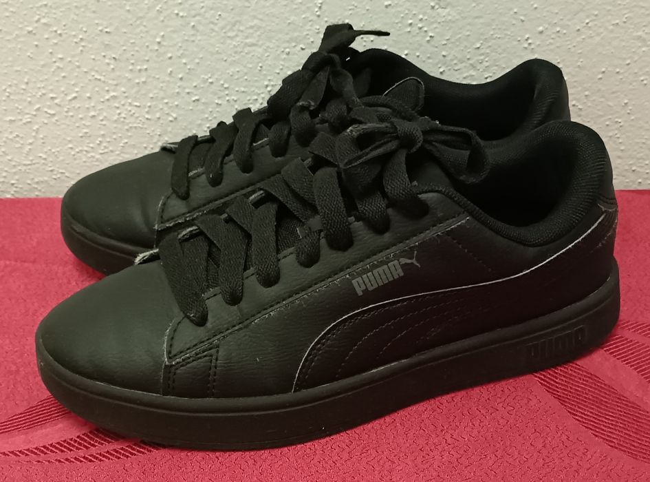 Buty dziecięce Puma rozmiar 38.5/Czarne