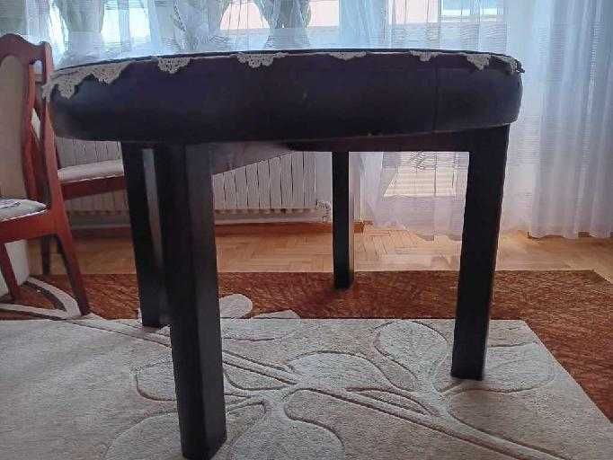 Stół dębowy, okres PRL