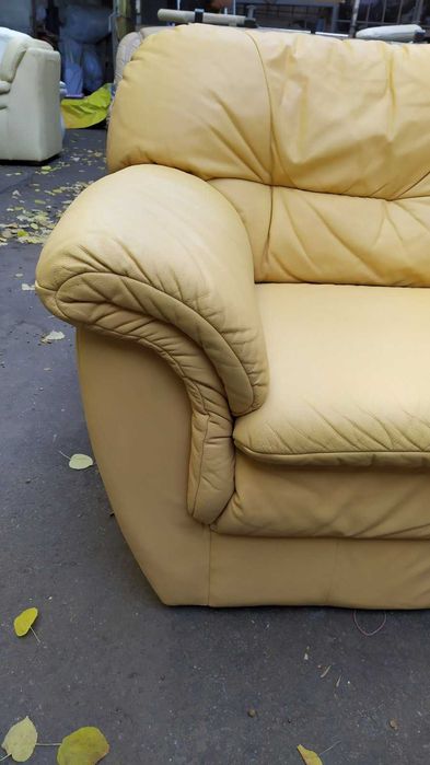 Кожаный угловой диван жёлтый "Bruhl" (061005)