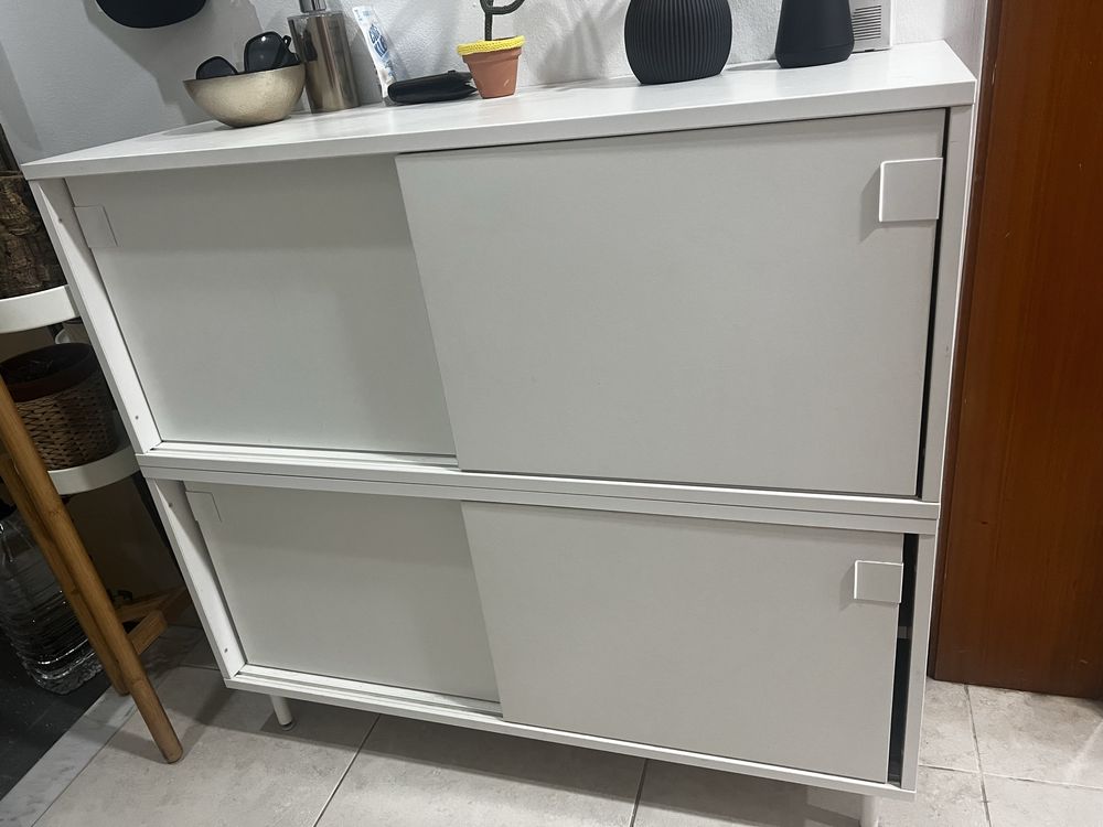 Aparador branco IKEA