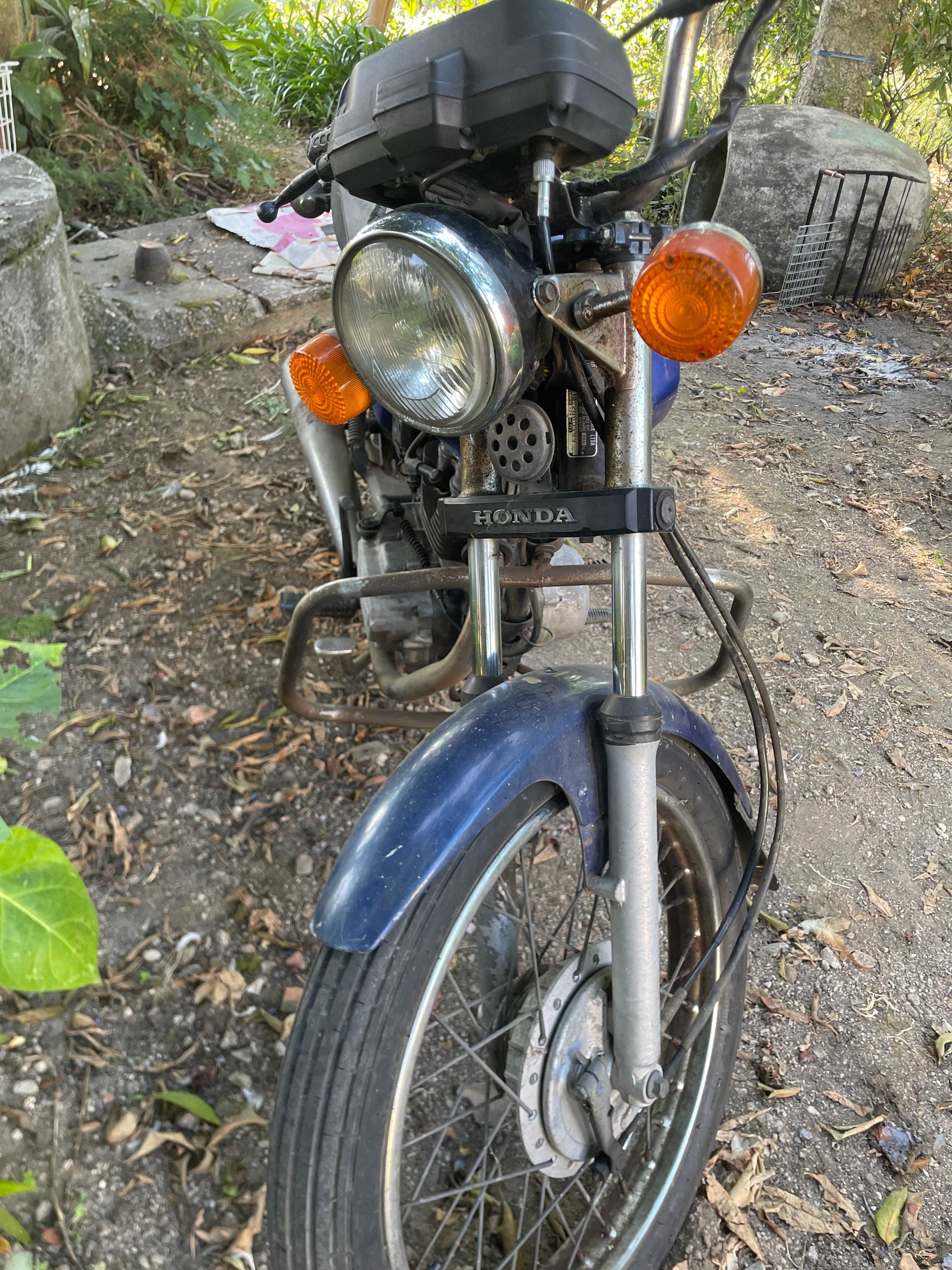 Mota Honda CG 125 cc - 1991 Clássica - 67.000 kms