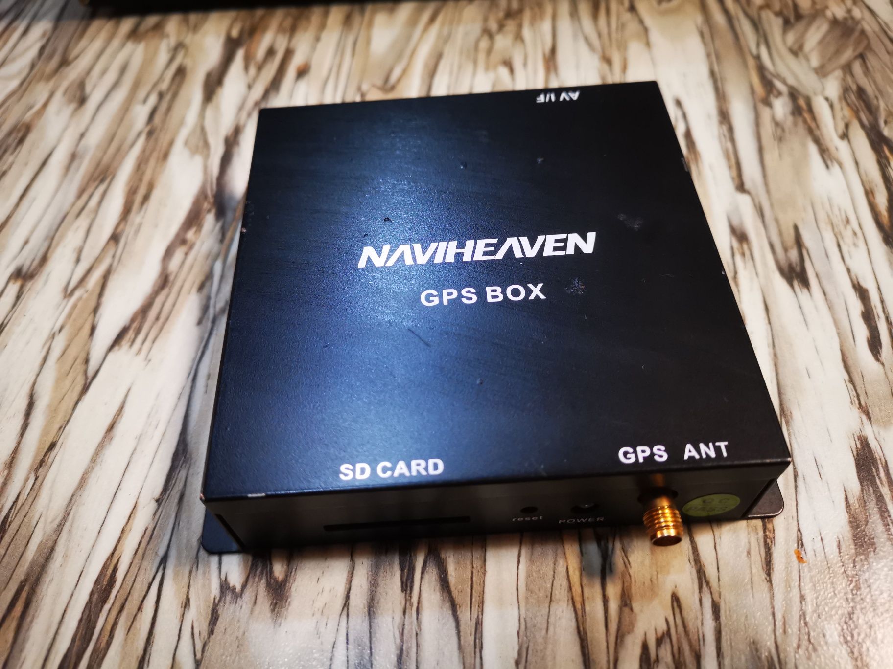 Moduł gps box naviheaven

 (Gpsbox)