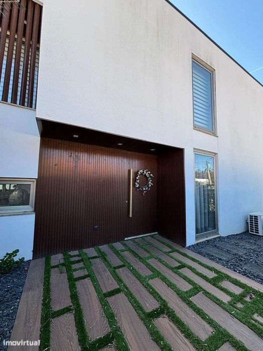 Moradia isolada com opção de aluguer com opção de compra