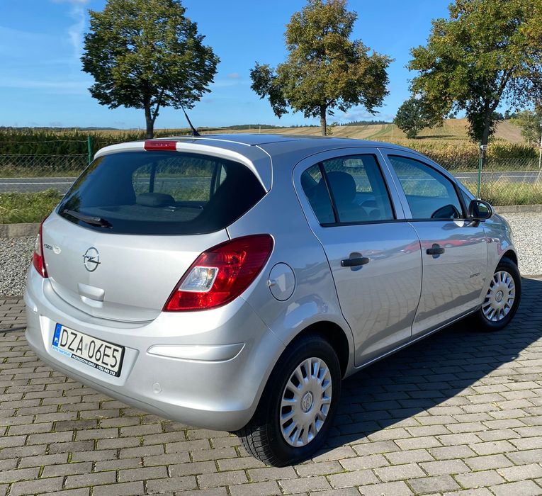 Opel Corsa D benzyna klima zadbany