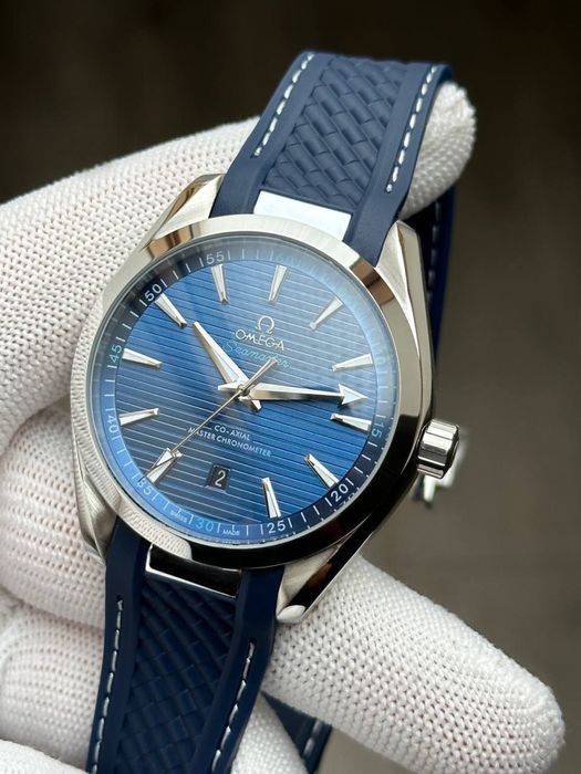 Швейцарские часы Omega Seamaster Aqua Terra 150 m Rubber Strap