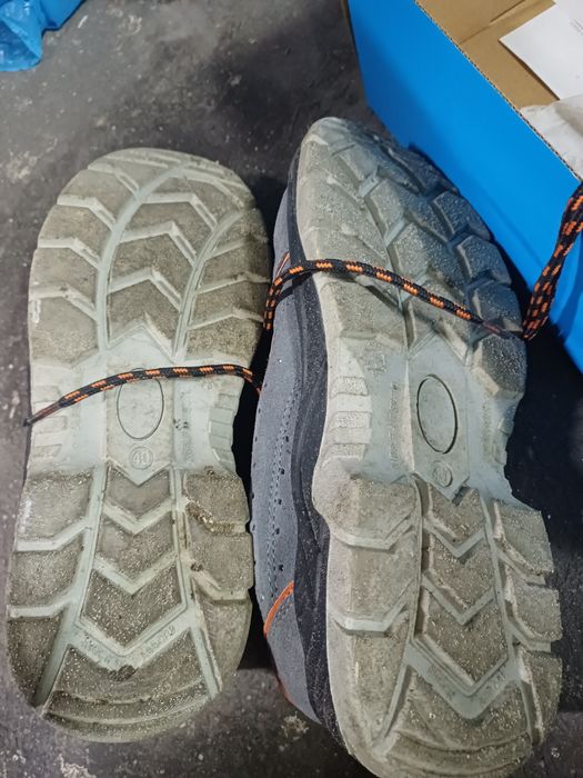 Buty robocze r 40 szare