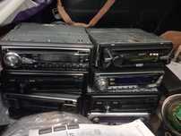 Amplificador, subwoofer, autoradios. Caixa subwoofer