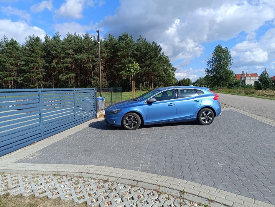 Volvo v40 2.0 R Design prywatnie