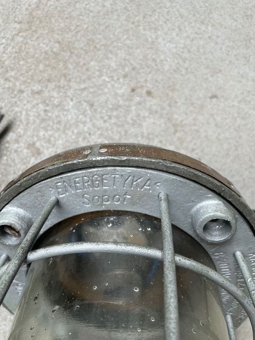 Sprzedam lampy przemysłowe PRL energetyka Sopot
