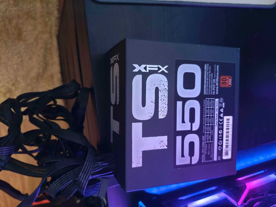 I7 6700K + 32GB RAM 2666 + Fonte 550W + MOBO MSI M170