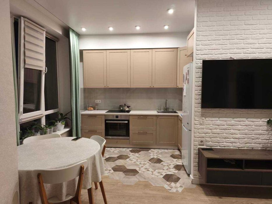 2-к квартира. Ремонт. Резервне живлення! Київський район.