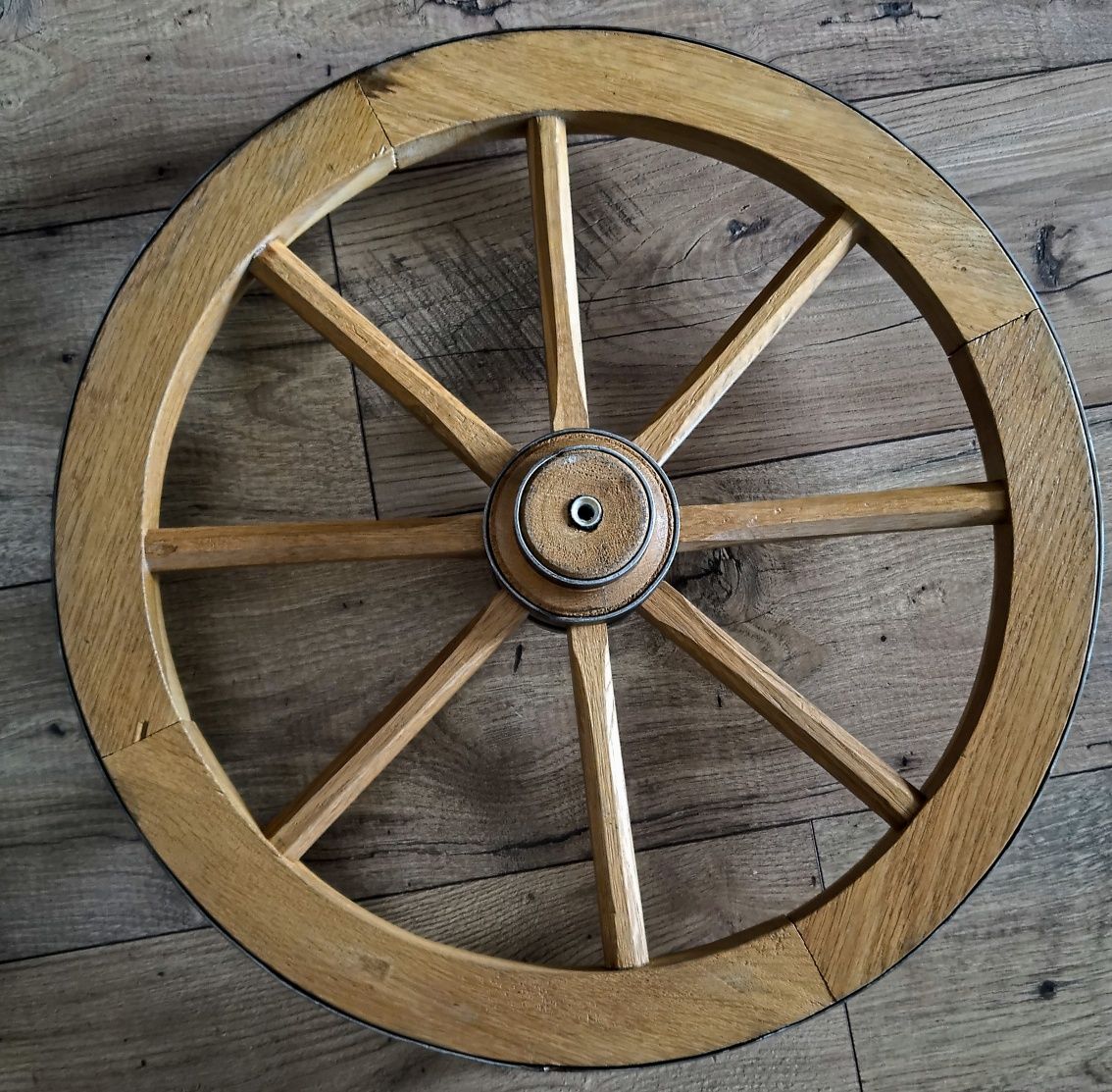 Piękne koło drewniane, dębowe, obręcz, okucia stalowe, 50cm, jak NOWE