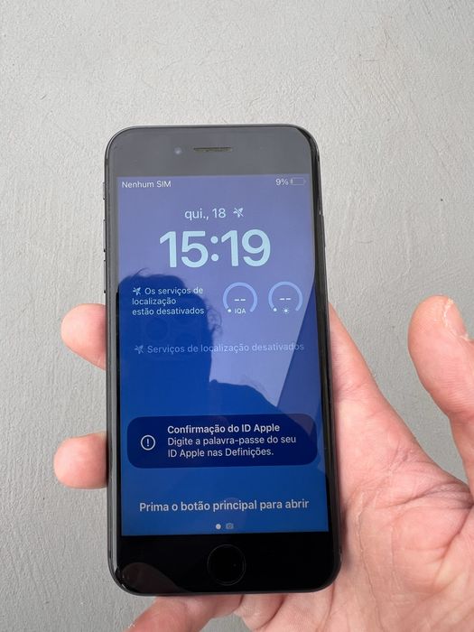 Iphone XR preto com 64 G em bom estado , caixa original