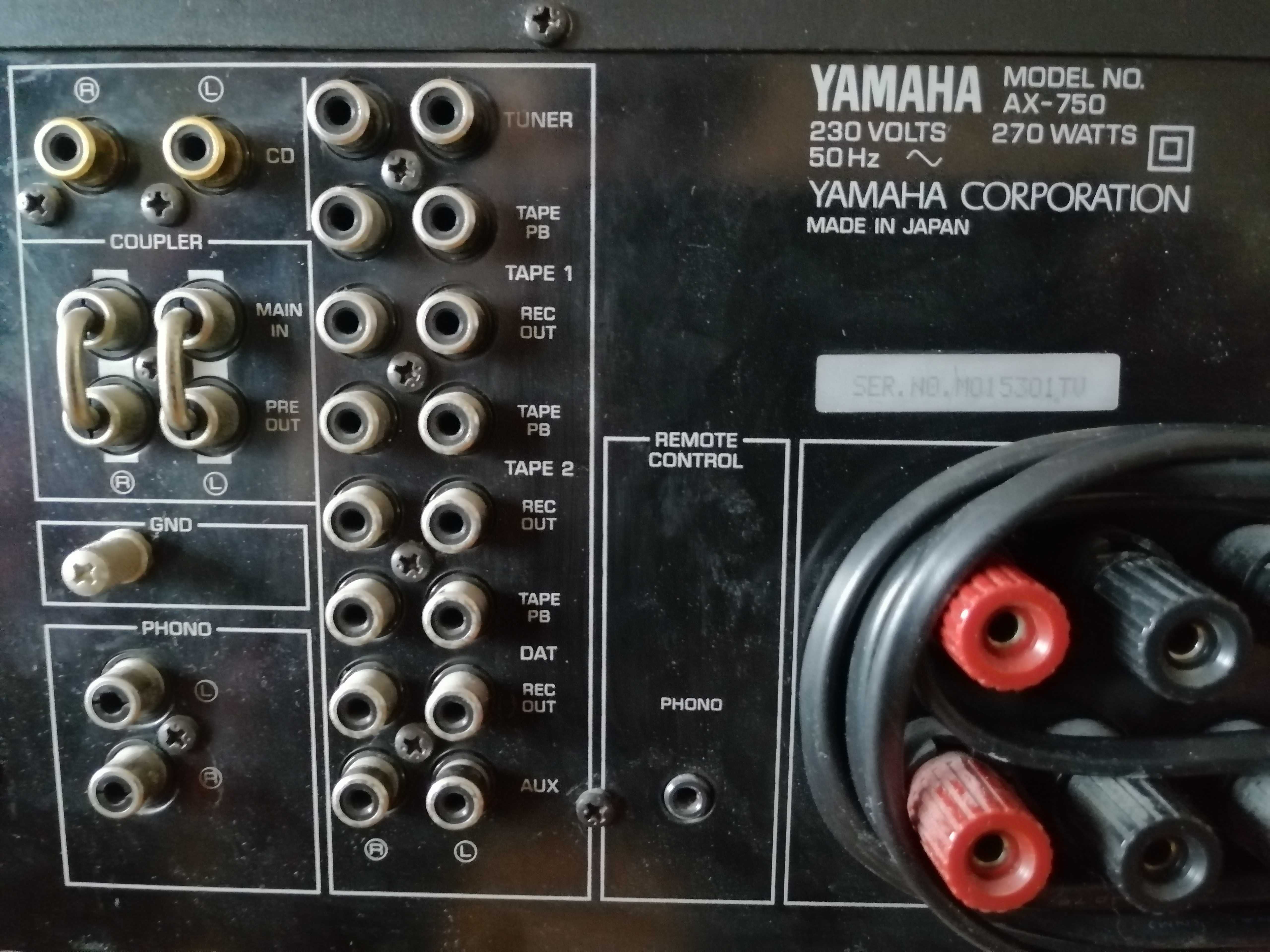 Wzmacniacz Yamaha AX750