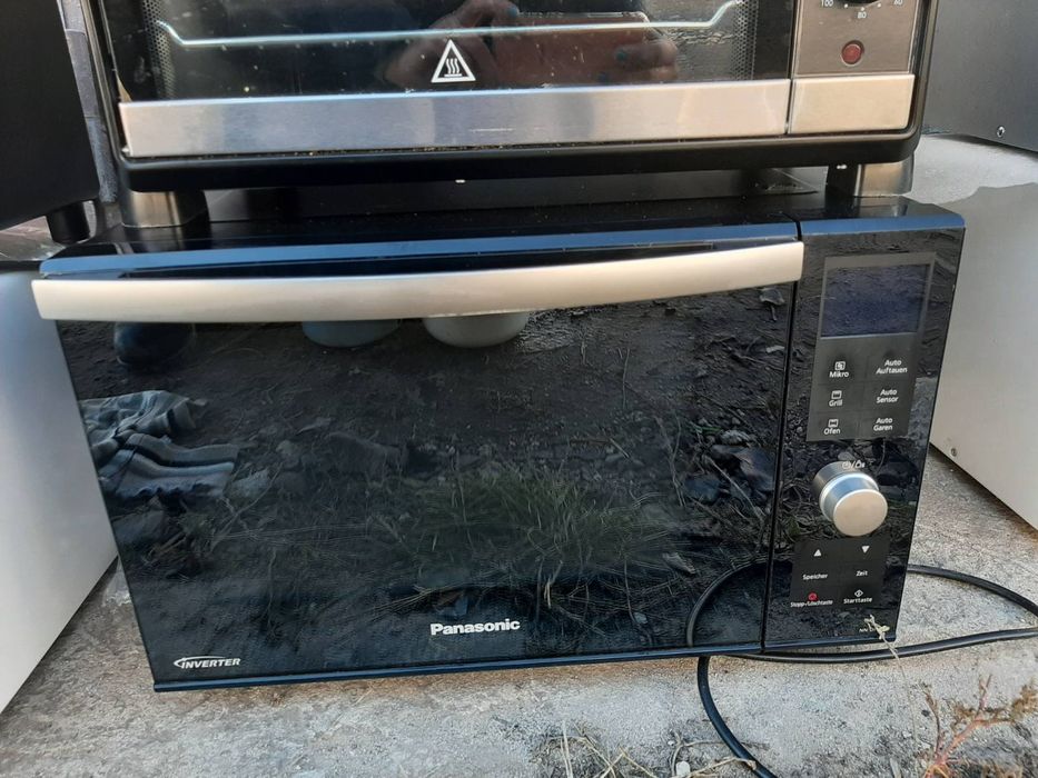 Мікрохвильовка Panasonic інверторна