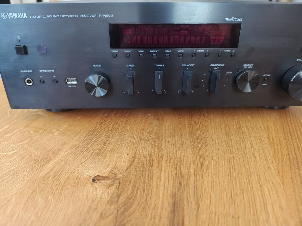 Amplituner Yamaha R-N602