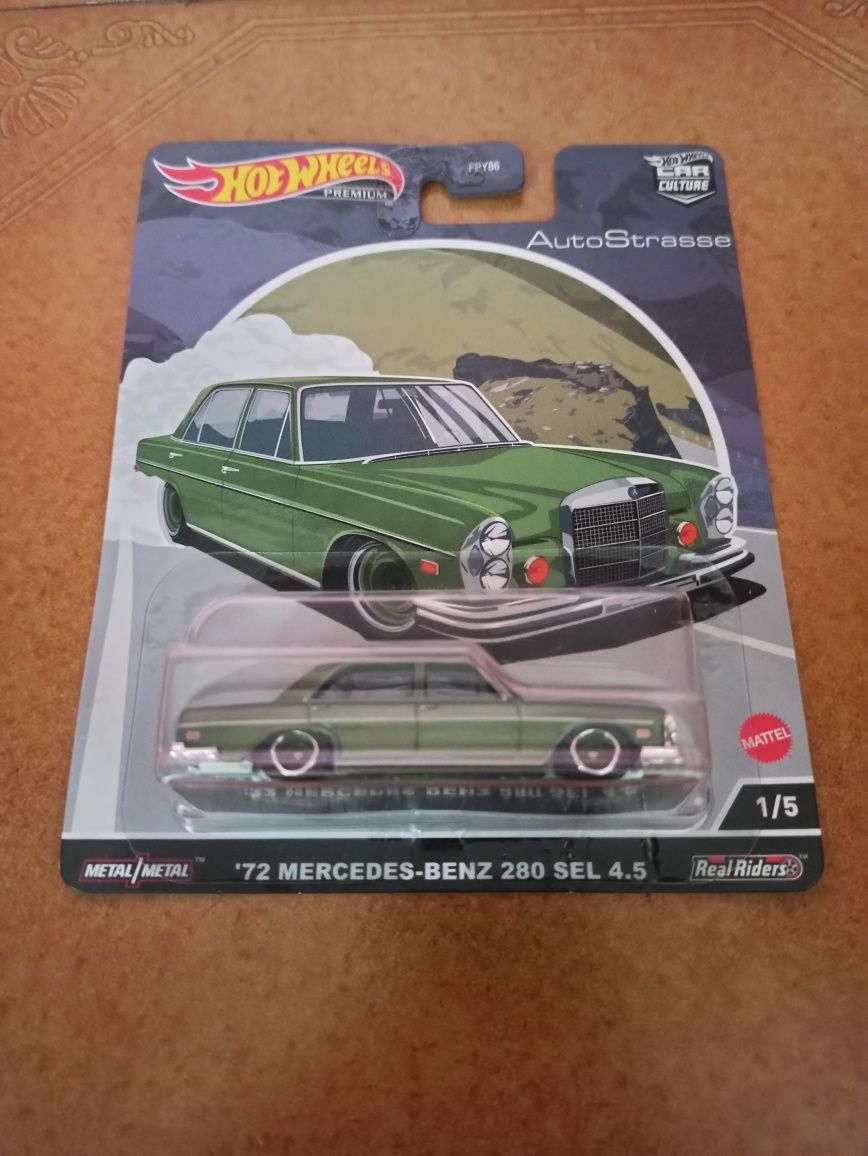 Mercedes Benz 280 Hot Wheels. Ler descrição