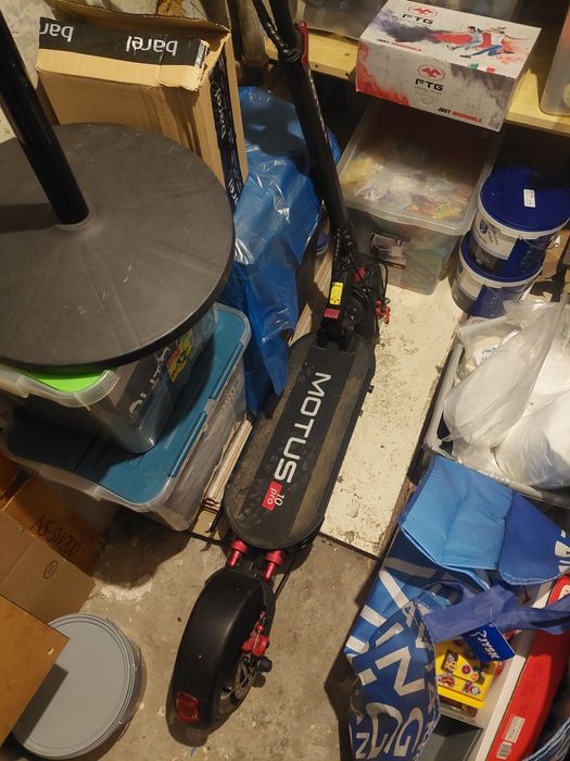 Hulajnoga Motus 10 Pro 2021