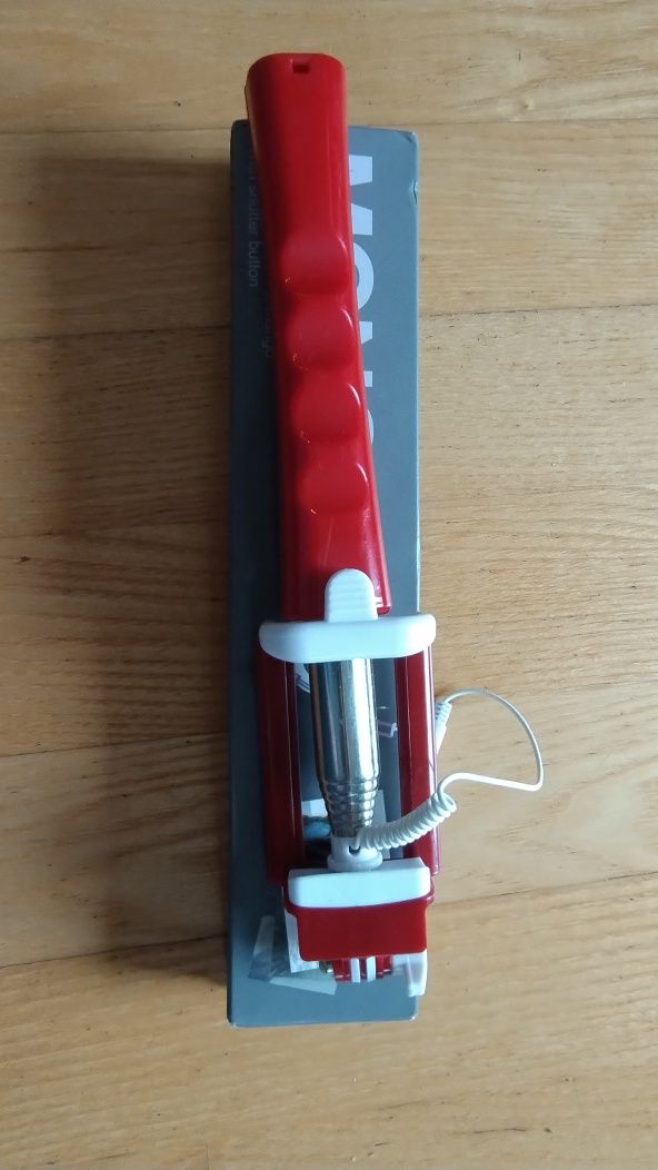 Selfie stick, monopod, czerwony Kraków